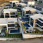Spacegardenvillas