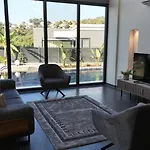 Spacegardenvillas