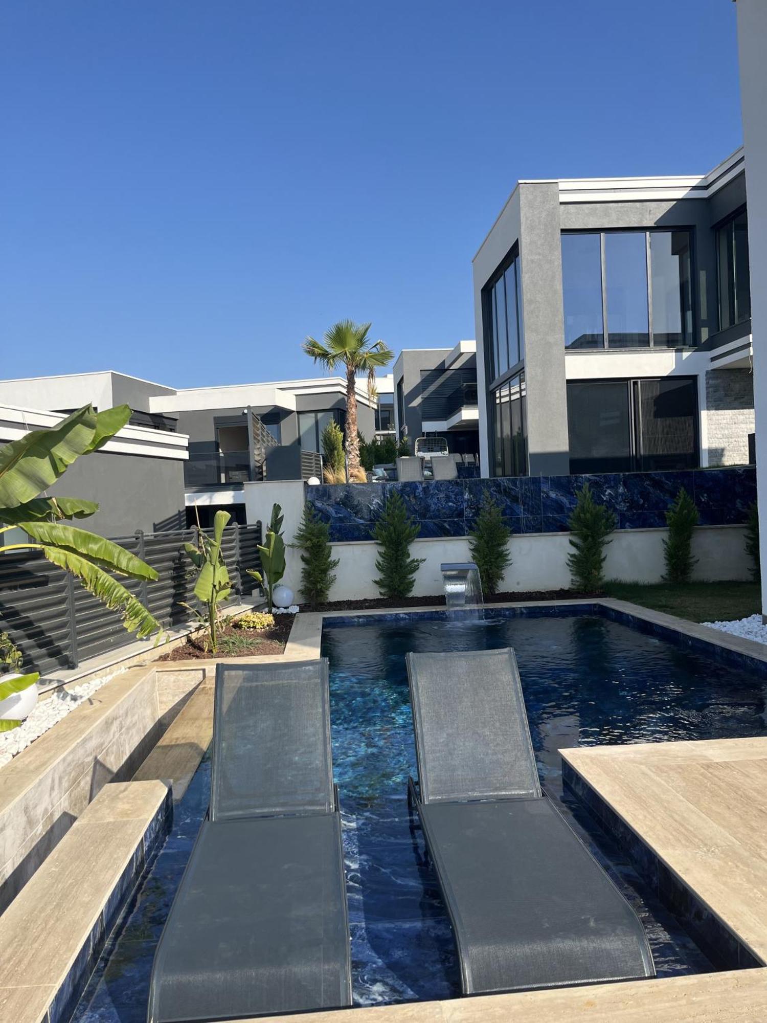 Spacegardenvillas